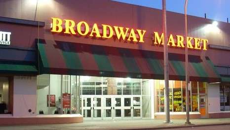 unique things to do in buffalo: visiting Broadway Market